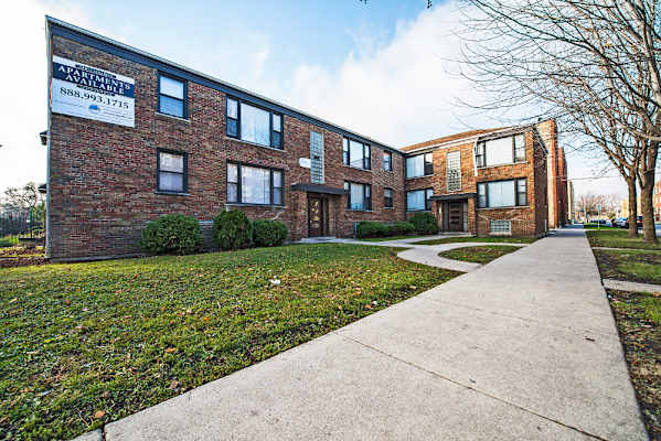 8100-04 S Marshfield property